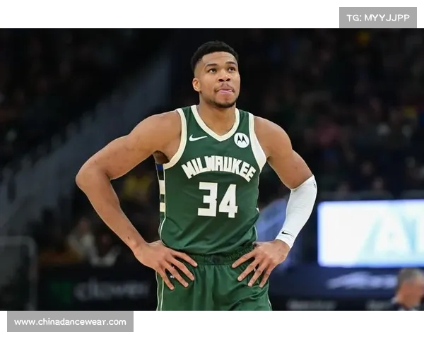 努尔基奇:字母哥在NBA几乎无法防守 FIBA赛场仍展现无与伦比统治力 努尔基奇:字母哥在NBA几乎无法防守 FIBA赛场仍展现无与伦比统治力
